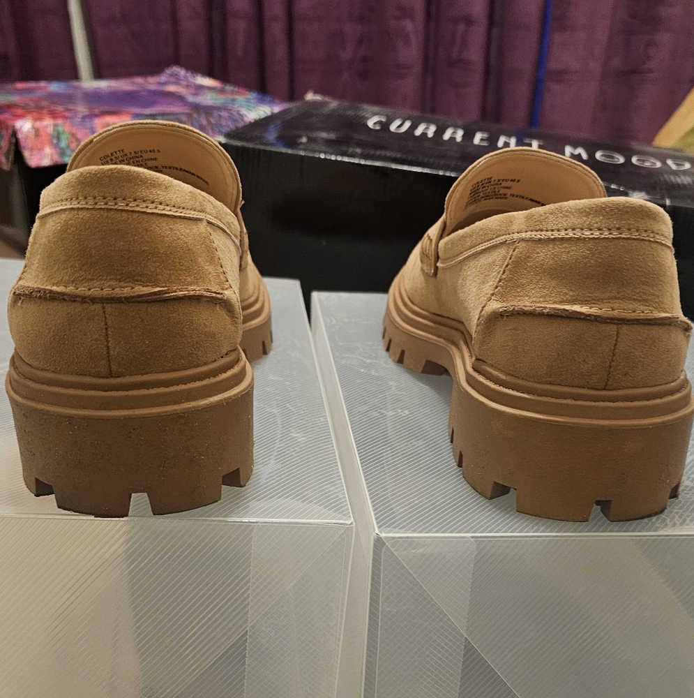 Camel brown Loafers 9.5 fits like 10